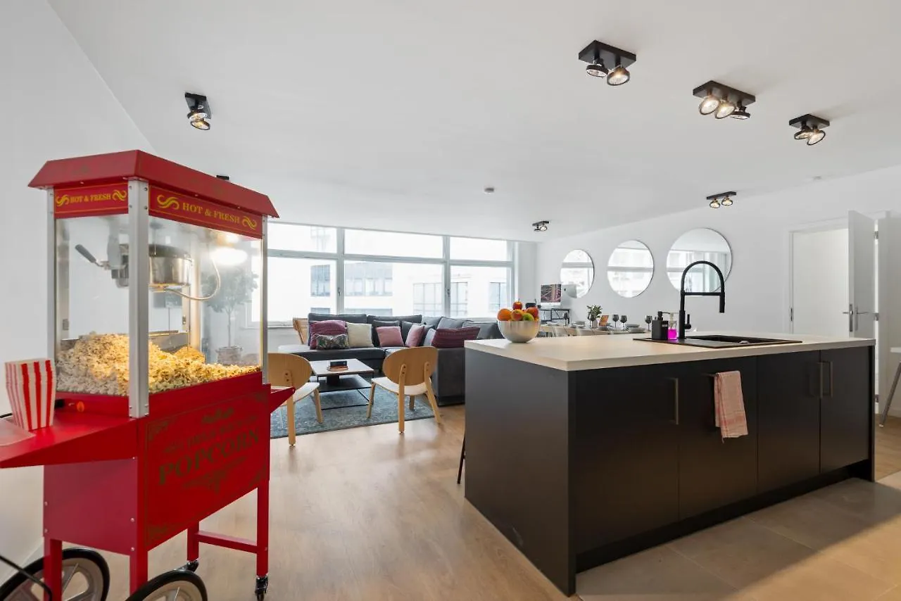 Cozy Antwerp - Cityview Family & Private Rooms Free Parking Guest house