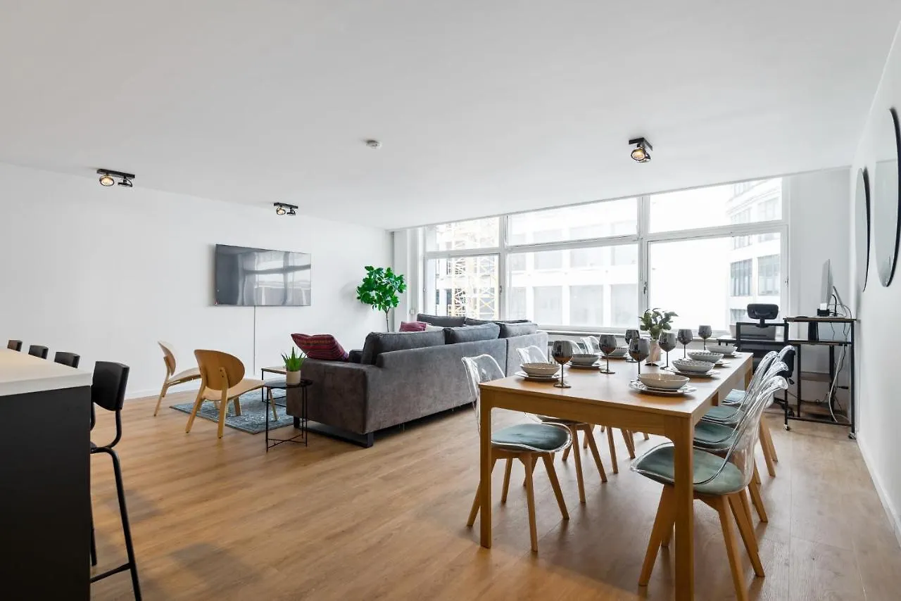 Guest house Cozy Antwerp - Cityview Family & Private Rooms Free Parking