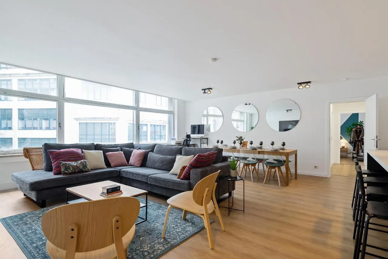 Cozy Antwerp - Cityview Family & Private Rooms Free Parking Guest house