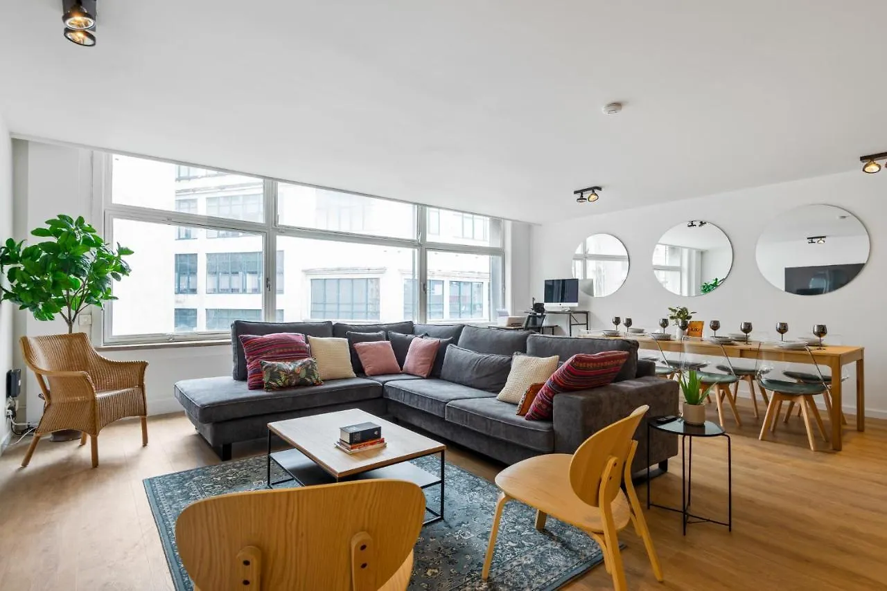 Cozy Antwerp - Cityview Family & Private Rooms Free Parking